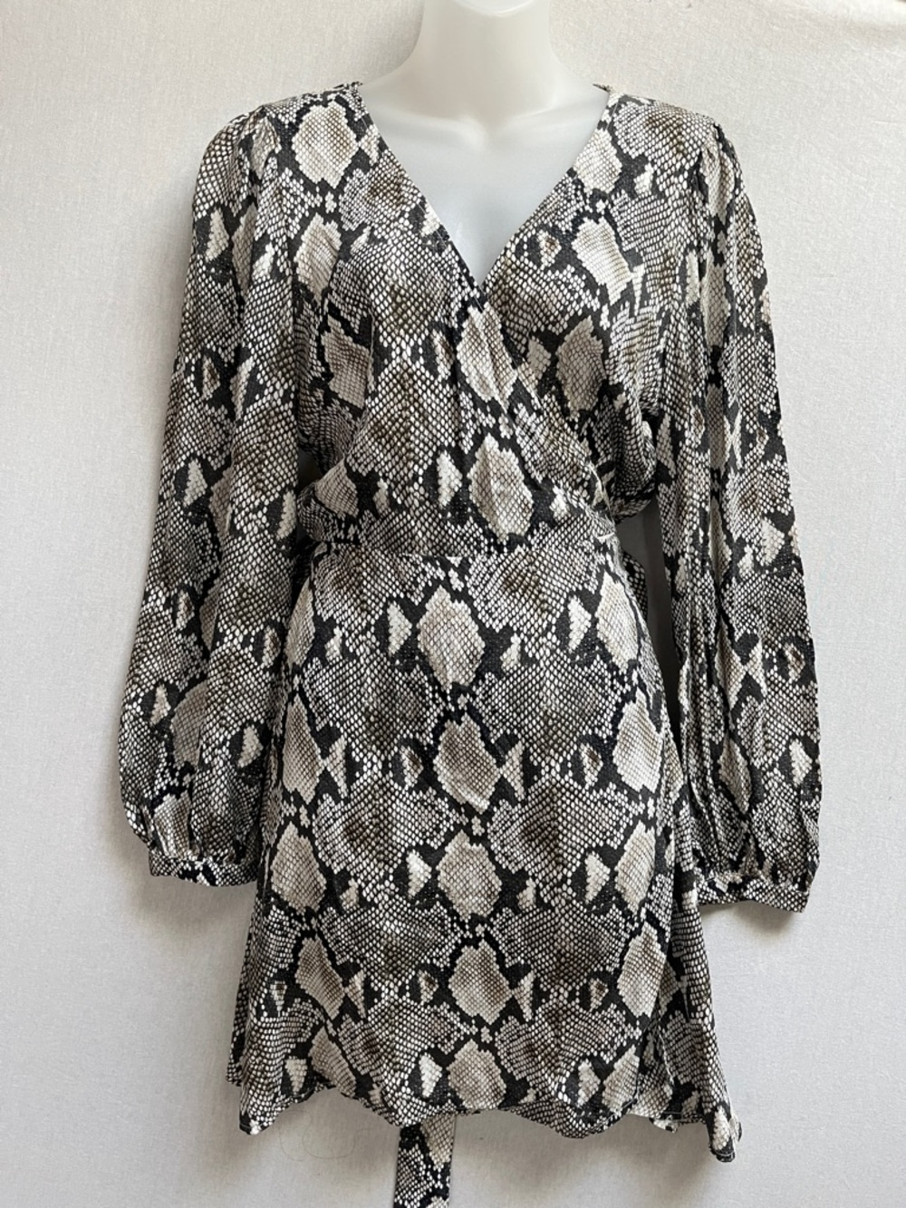 Kookai Snake Print Long Sleeve V-Neck Wrap Mini Dress Sz 40/ Sz 8 US